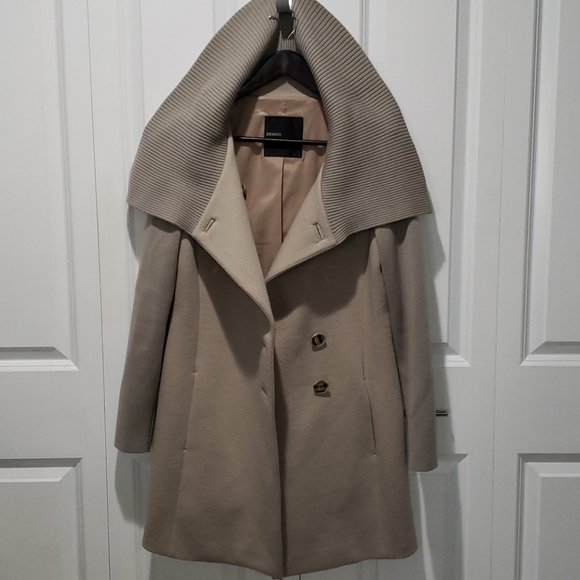 DEMOO PARKCHOONMOO coat. - Picture 2 of 16